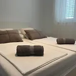 Neue Familienwohnung Meerblick - Klima & Parkplatz