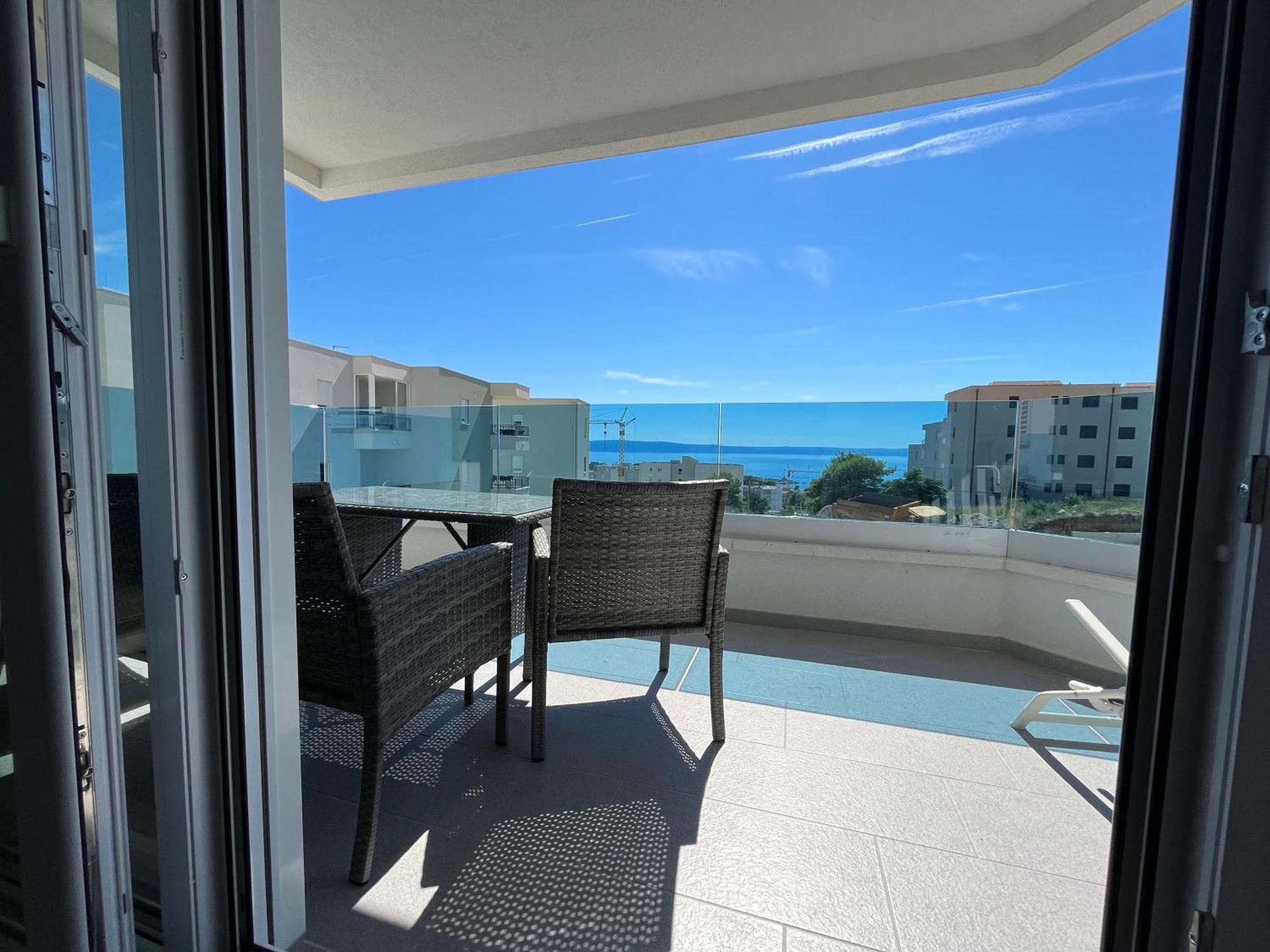 Neue Familienwohnung Meerblick - Klima & Parkplatz * Makarska