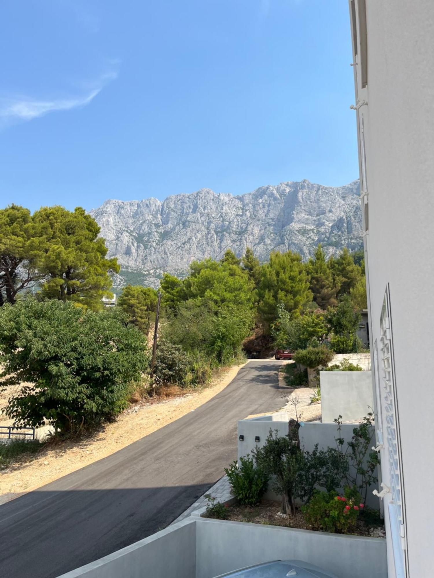 Neue Familienwohnung Meerblick - Klima & Parkplatz Apartment Makarska